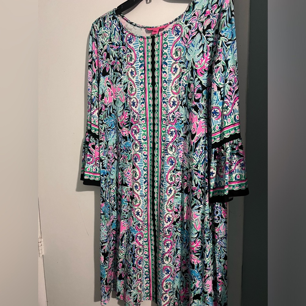 Lilly Pulitzer bell  sleeve dress to knees size XL
